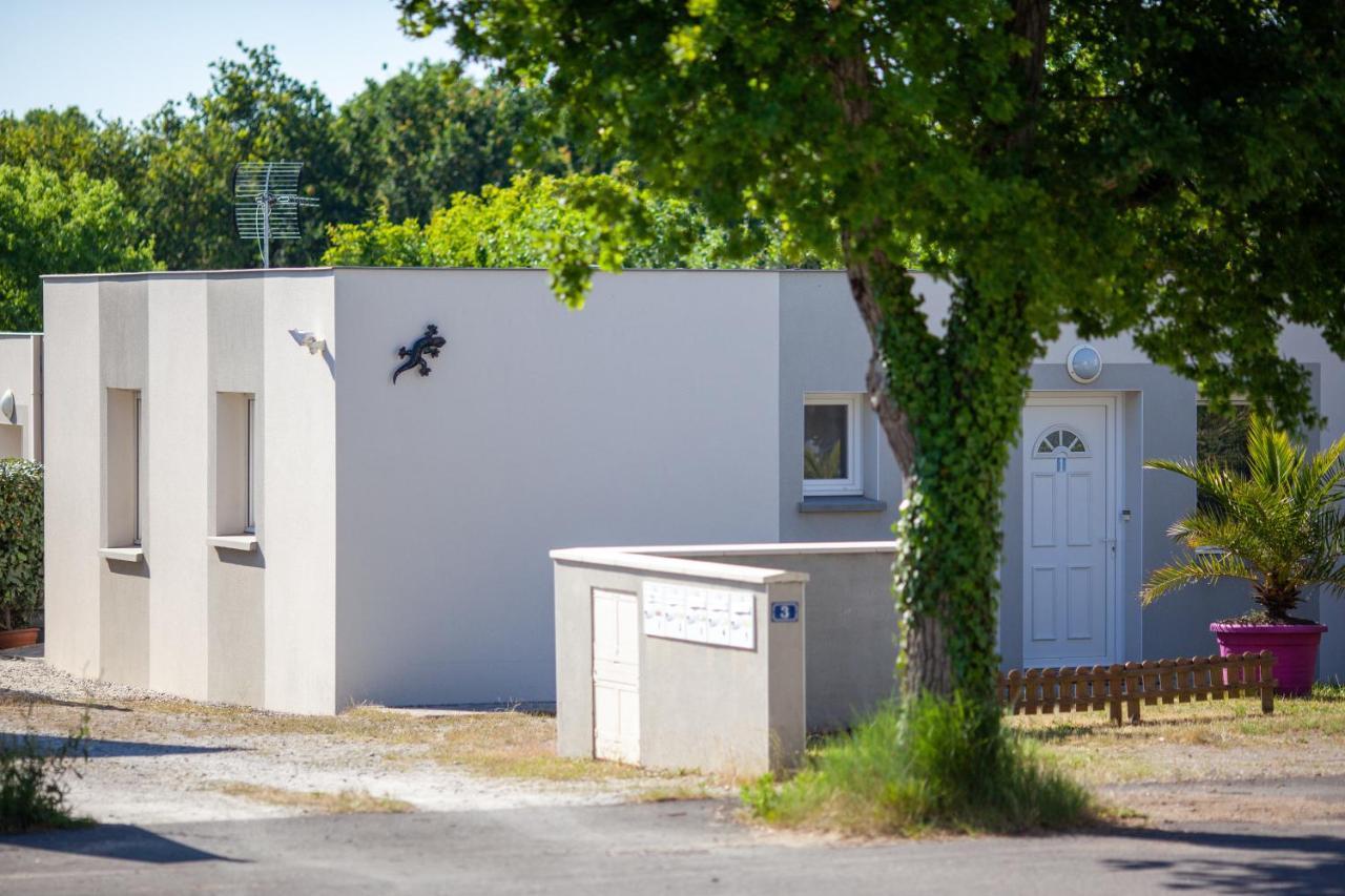 Holiday home La Salamandre: Beachside For Couples & Families In Saint-marc-sur-mer *