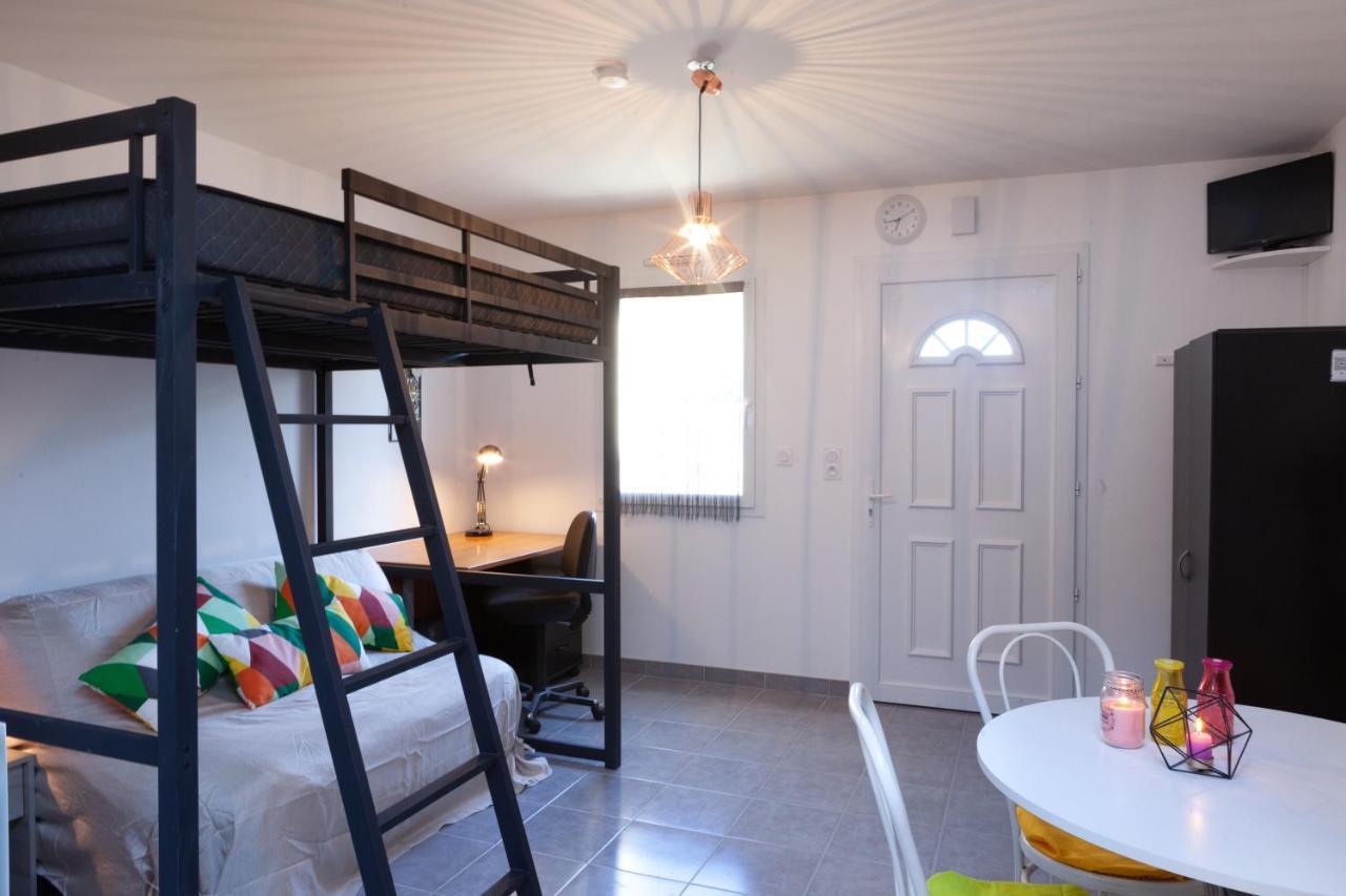 Holiday home La Salamandre: Beachside For Couples & Families In Saint-marc-sur-mer