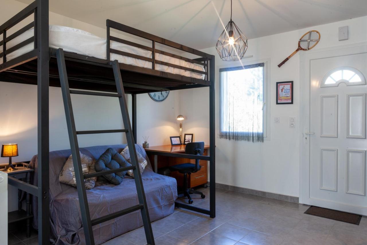 La Salamandre: Beachside For Couples & Families In Saint-marc-sur-mer *